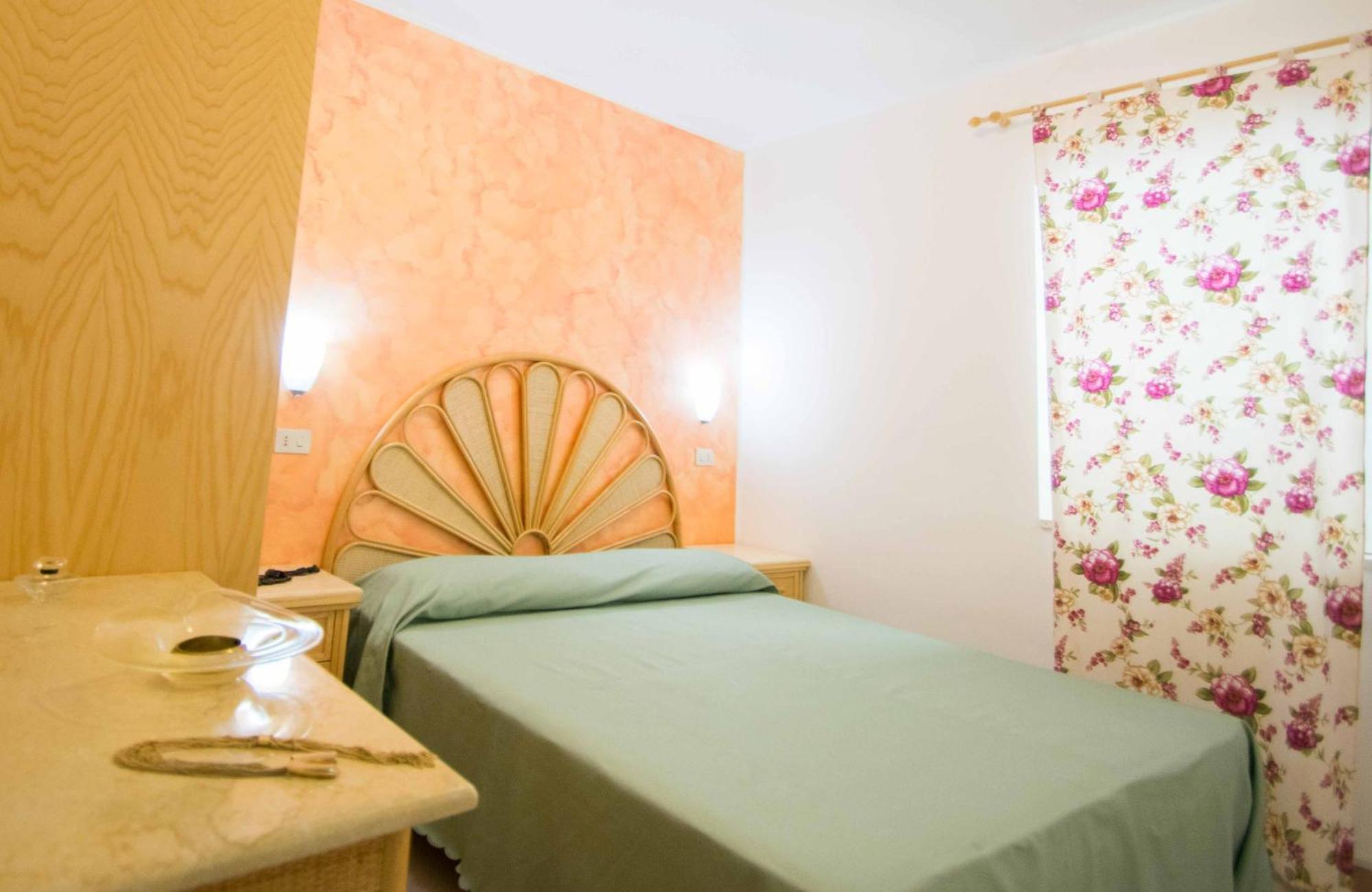 קאפו ואטיצ'אנו Hotel Resort Rocca Di Vadaro חדר תמונה